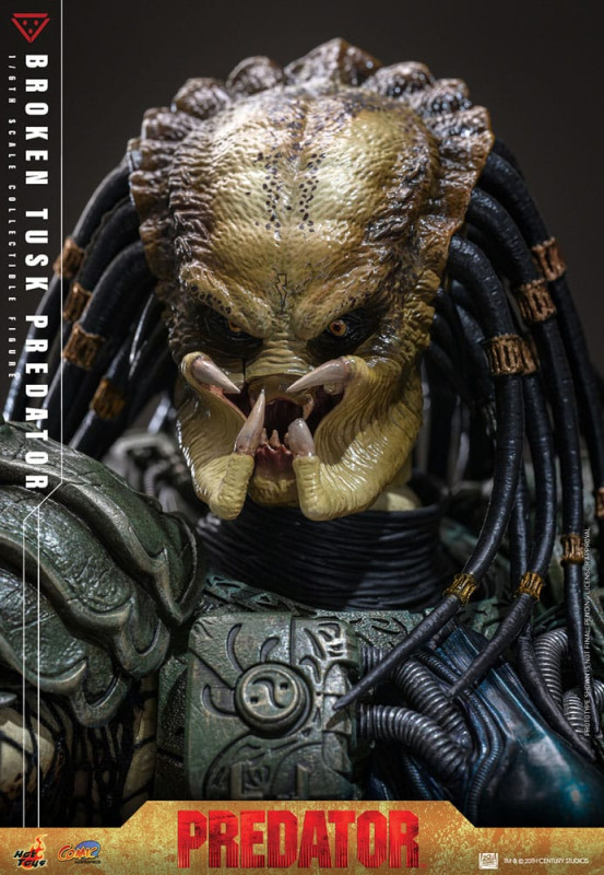 @Alien vs. Predator Broken Tusk Predator 1