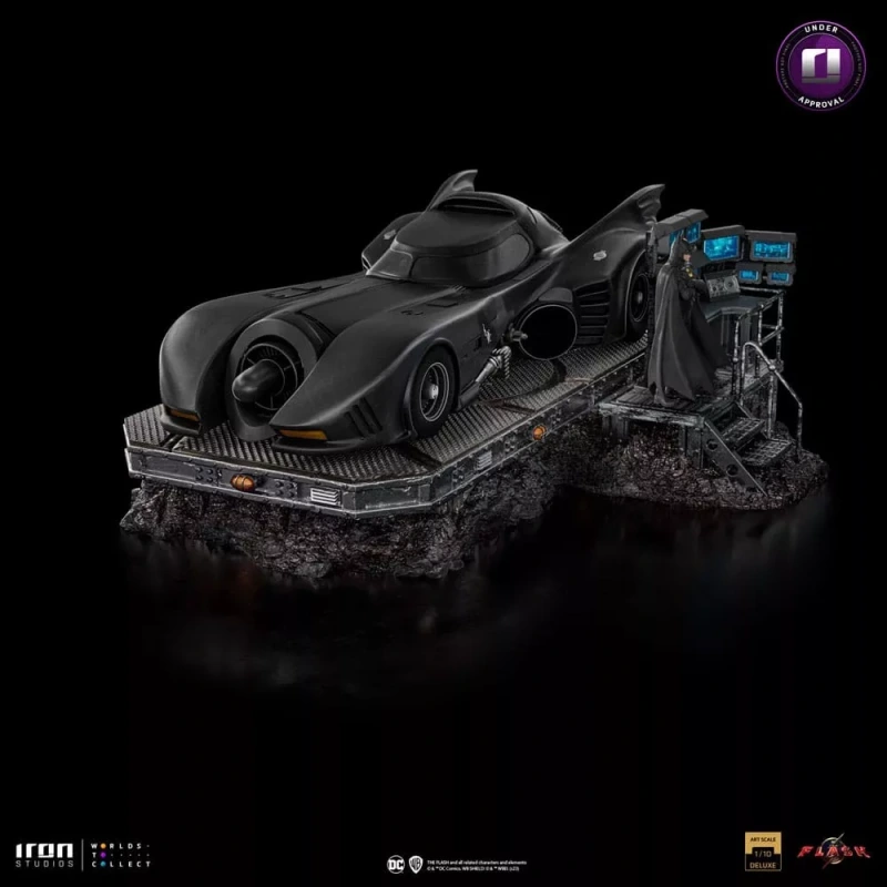 The Flash Movie Batmobile DLX