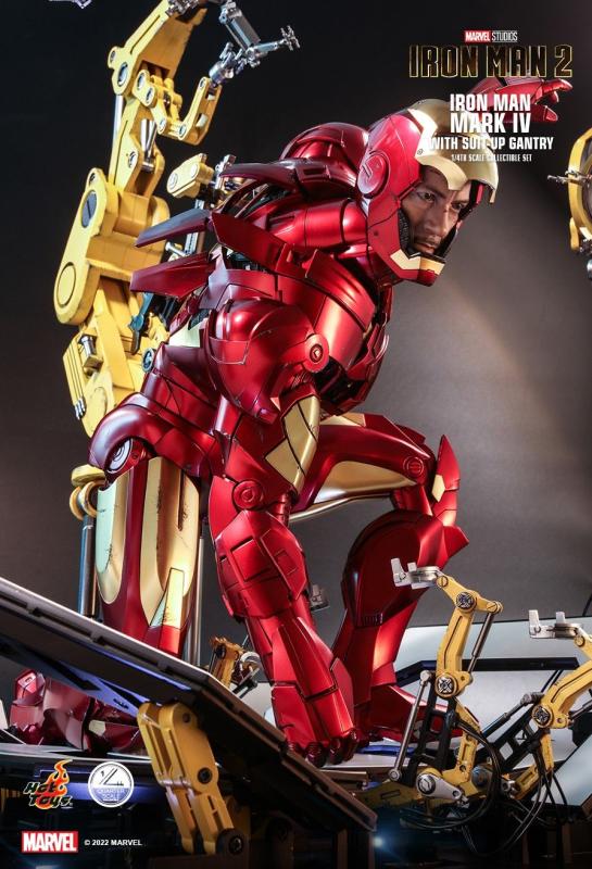 Marvel: Iron Man 2 - Iron Man Mark IV with Suit-Up Gantry