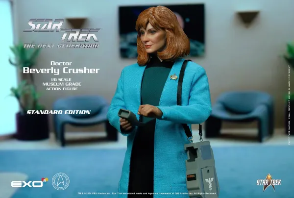 Star Trek: The Next GenerationDr. Beverly Crusher (Standard Edition)