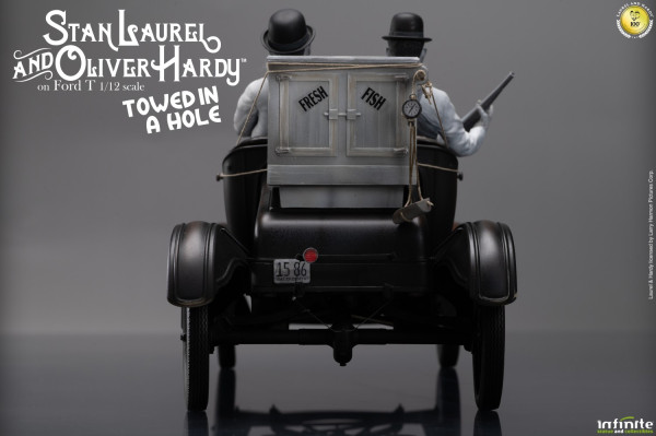 @Laurel & Hardy Towed In a Hole Ford T 2