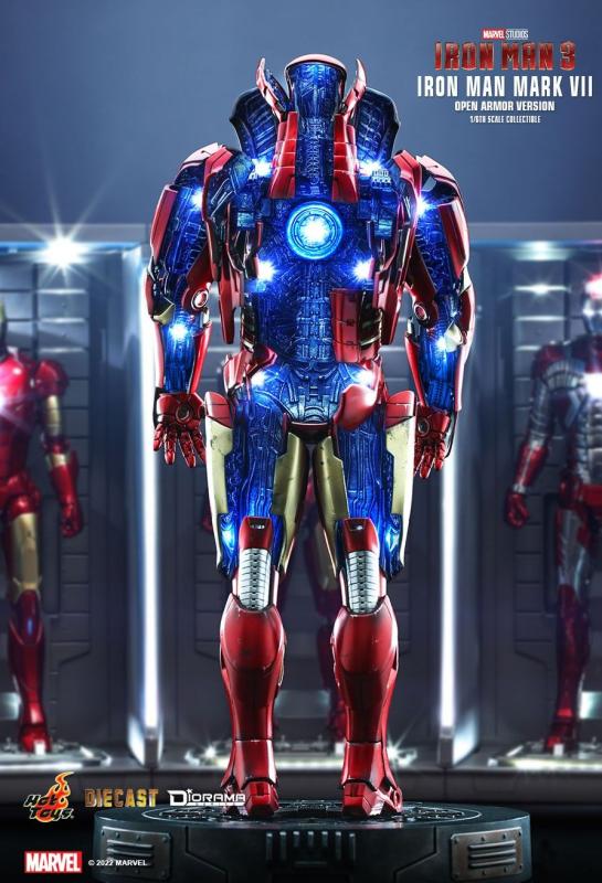 Iron Man 3 Diorama - Iron Man Mark VII (Open Armor)